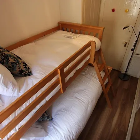 Bright, Modern W/ Balcony ★ * Dublin